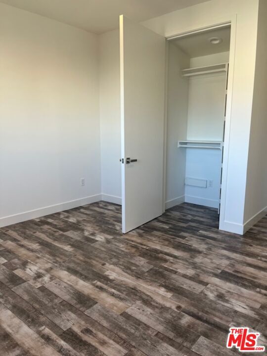 Building Photo - 1445 S Fairfax Ave