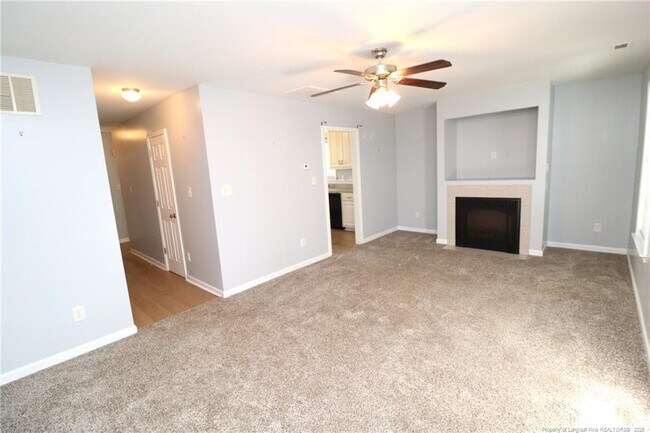 Building Photo - 410 Whitehall Ct