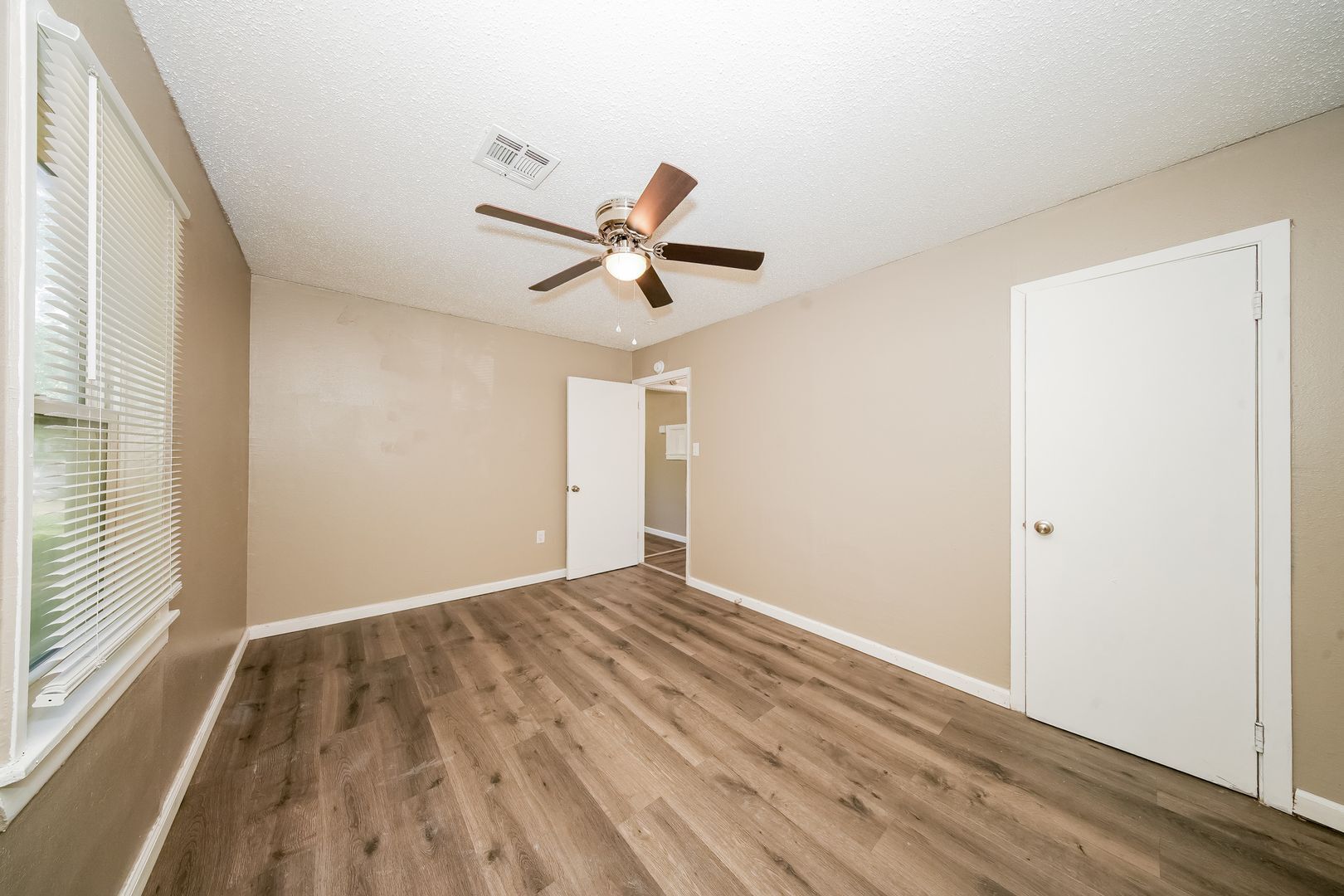 Building Photo - 2329 SW Tulane Ave