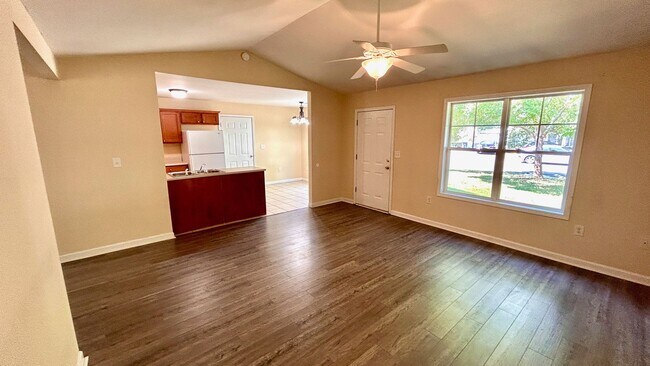 Building Photo - Brookstone Dr #20 &amp; 22
