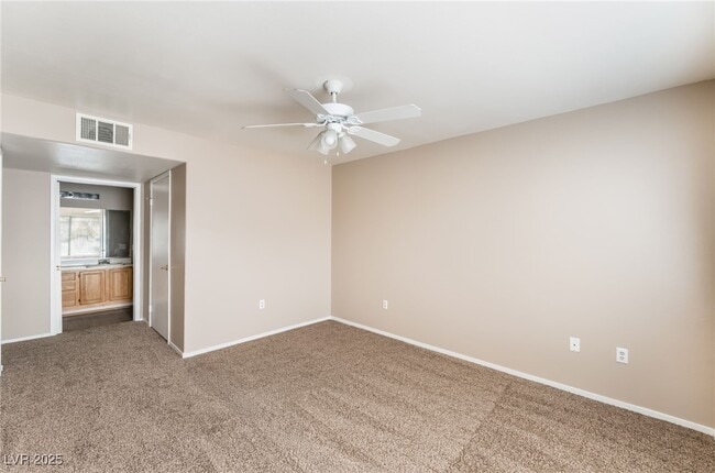 Building Photo - 5710 E Tropicana Ave