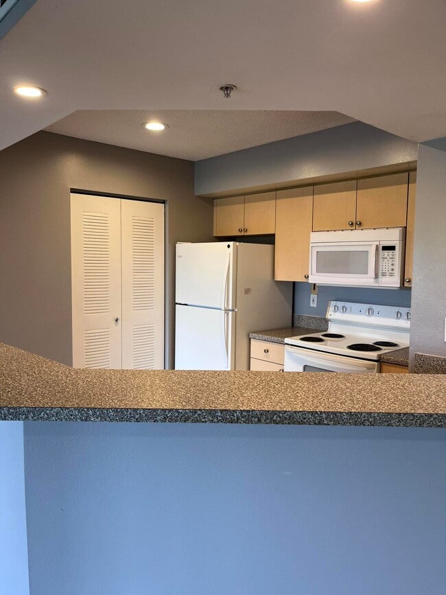 Building Photo - 3792 NW Mediterranean Ln