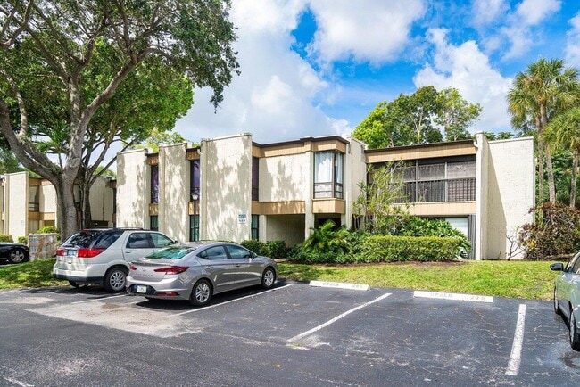 Building Photo - 22089 Cocoa Palm Way