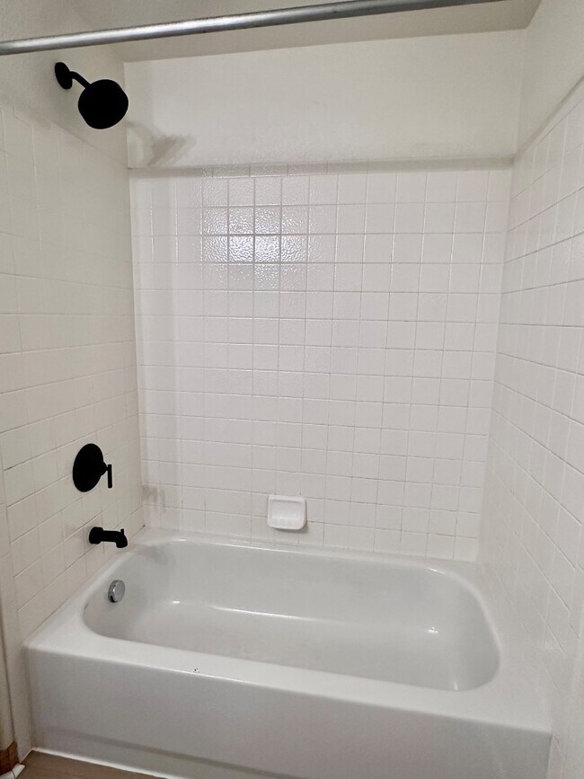 Building Photo - 6230 Grand Mesa Dr