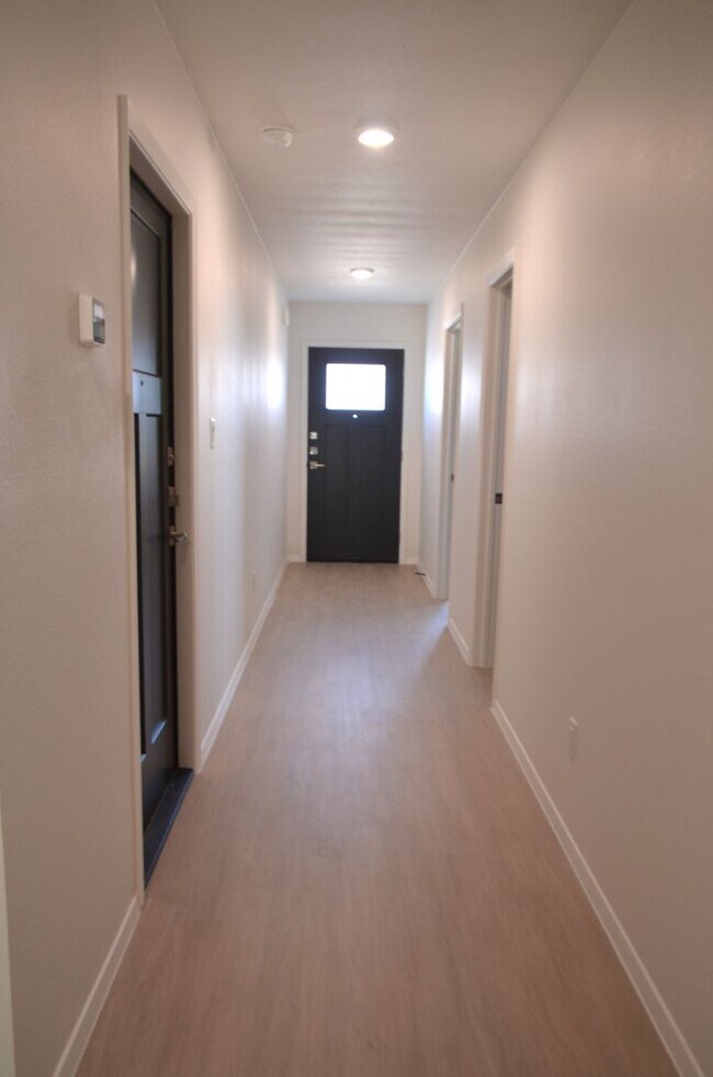 Building Photo - 1419 Indian Camp Trail