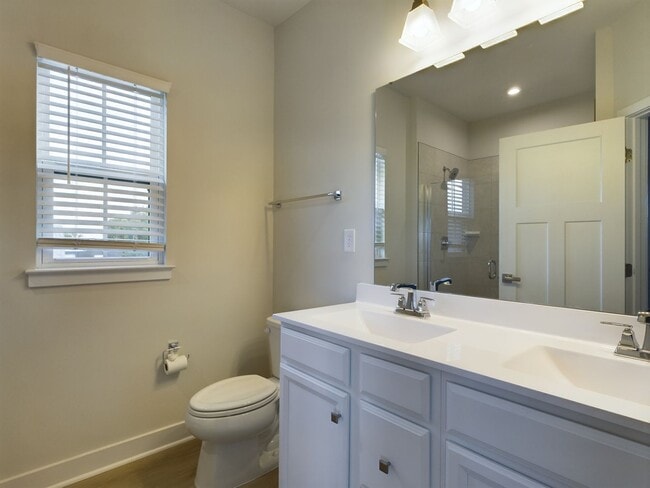 Building Photo - 301 W 20th St