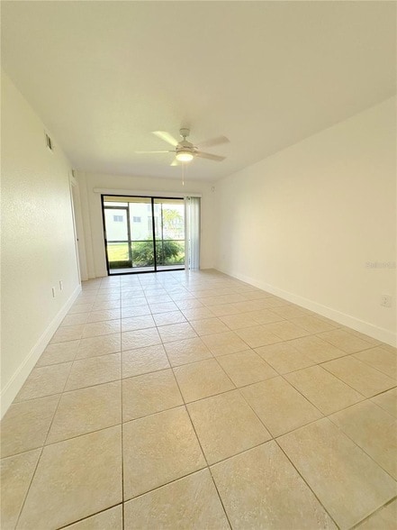 Building Photo - 3221 White Ibis Ct