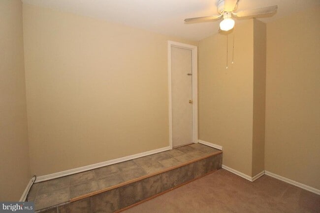 Building Photo - 262 Andover Pl