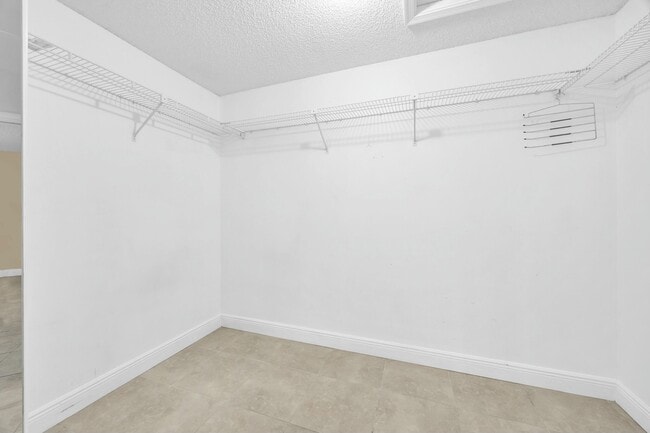 Building Photo - 11206 Applegate Cir