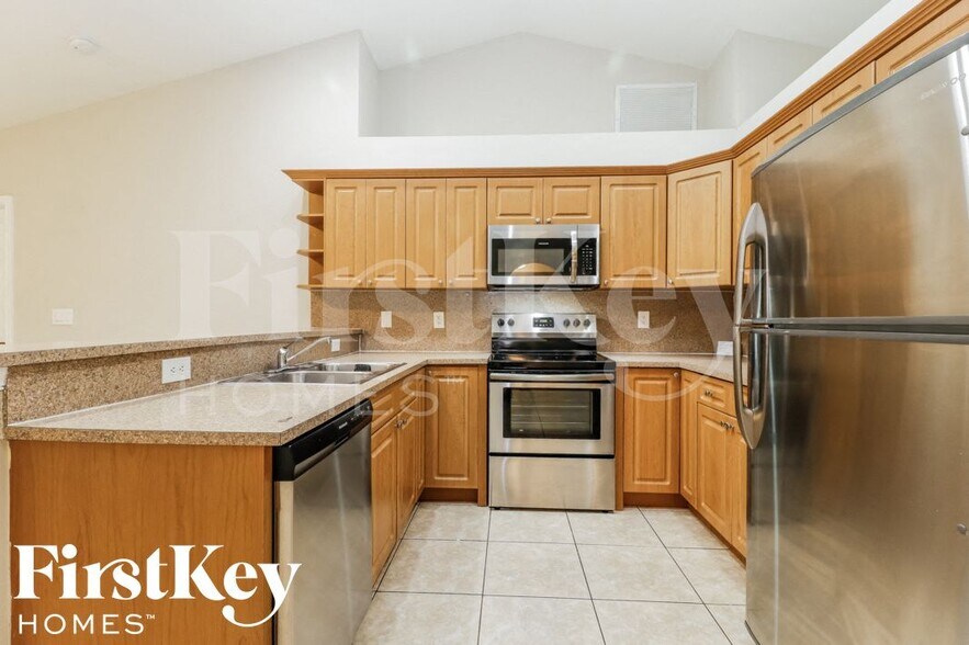 Building Photo - 4213 12th St SW