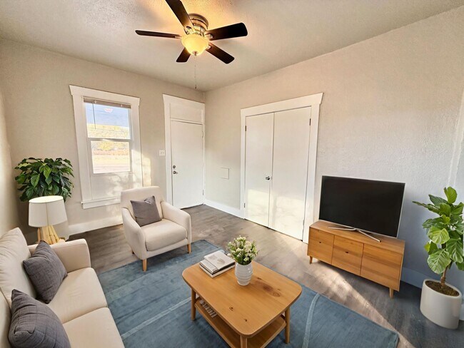 Building Photo - Spacious Home Near Downtown Pueblo with Private Yard