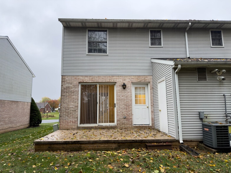 Building Photo - 126 S Court St