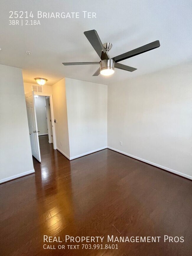 Building Photo - 25214 Briargate Terrace