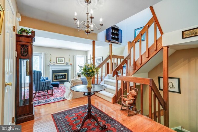 Building Photo - 71 Amity Dr