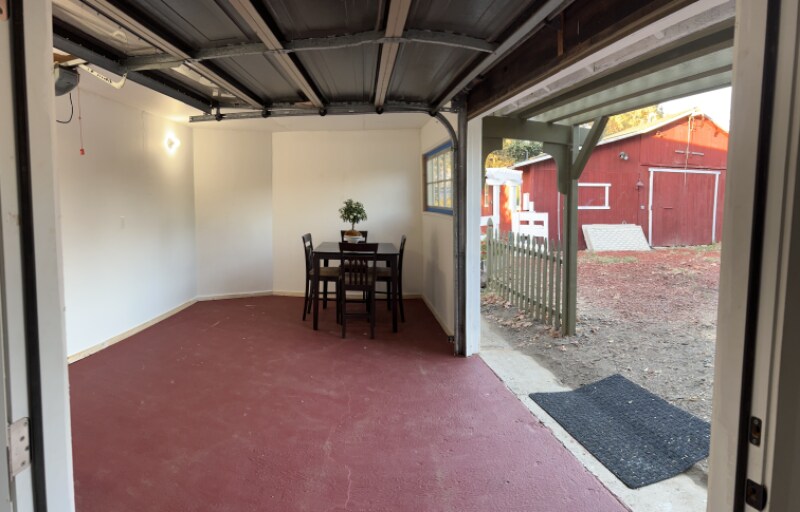 Building Photo - 657 Madrone Ave