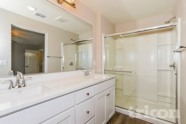 Building Photo - 2075 Comstock Ln