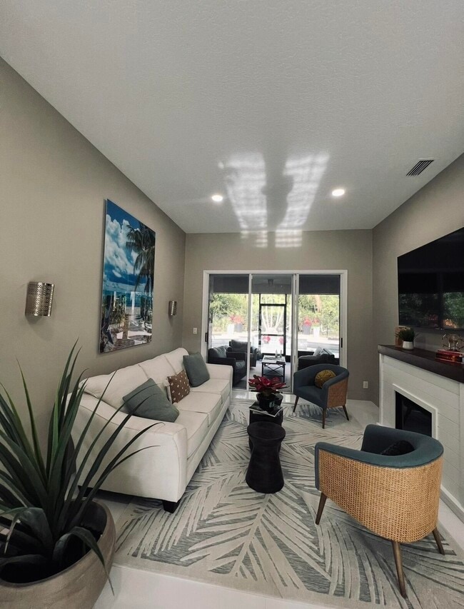 Building Photo - 3081 NW Windemere Dr