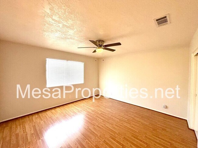 Building Photo - 16612 Osage Rd