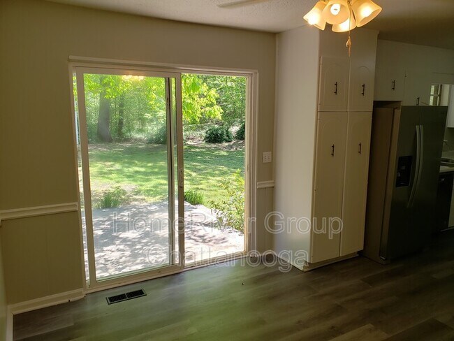 Building Photo - 218 Townsend Cir