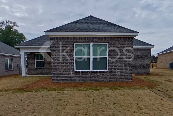 Building Photo - 342 Angela St