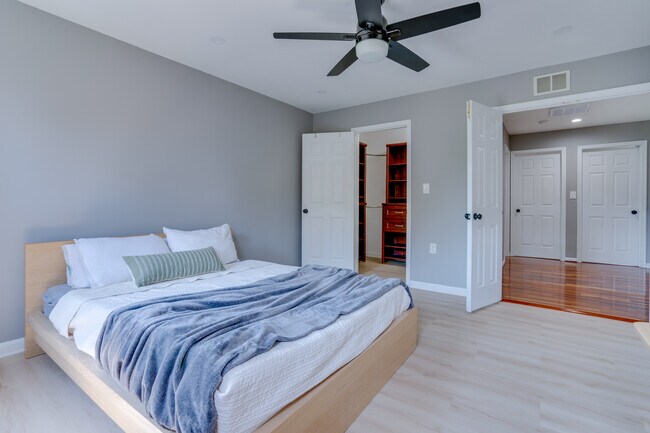 Primary Bedroom - 13032 Limestone Ct