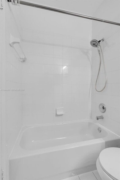 Building Photo - 5670 NW 116th Ave