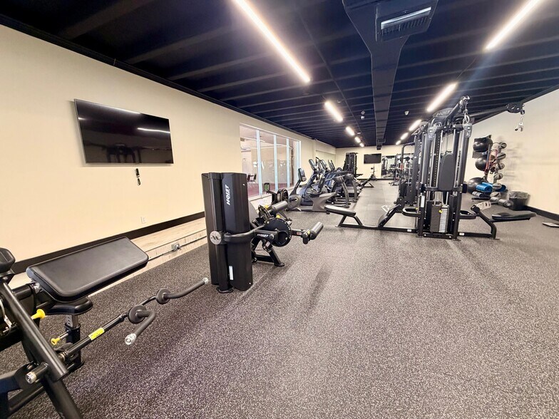 Gym - 403 NW 68th Ave