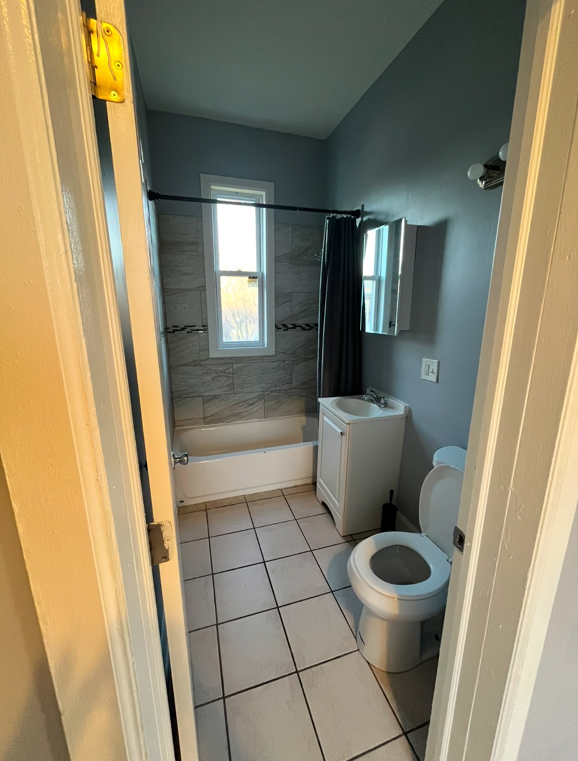 Building Photo - 5941 S Aberdeen St