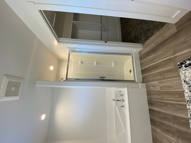 Building Photo - 2035 N 350 E