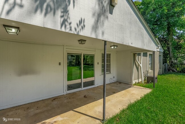 Building Photo - remodeled home