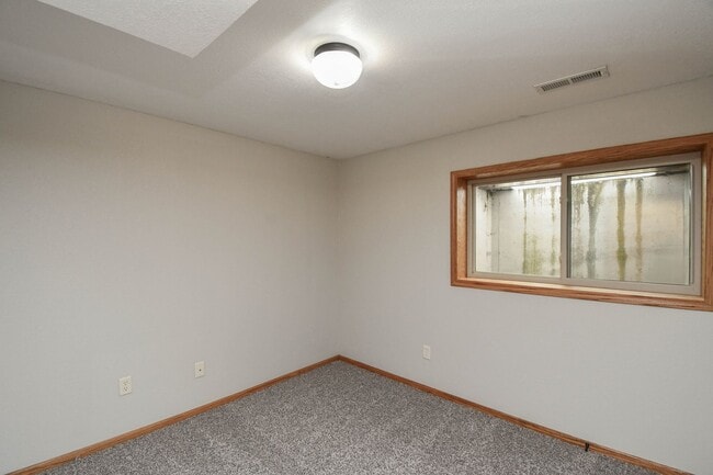 Building Photo - 5101 W Cushman St