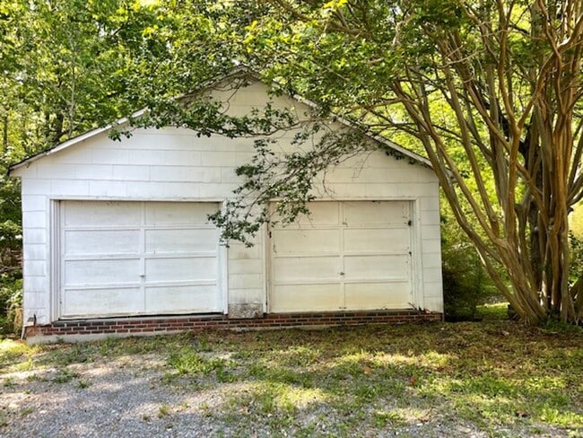 Building Photo - 7230 Union Grove Church Rd