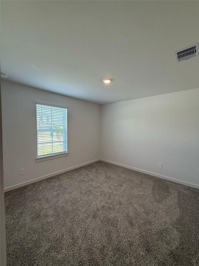 Building Photo - 30703 Skye Villa Ln