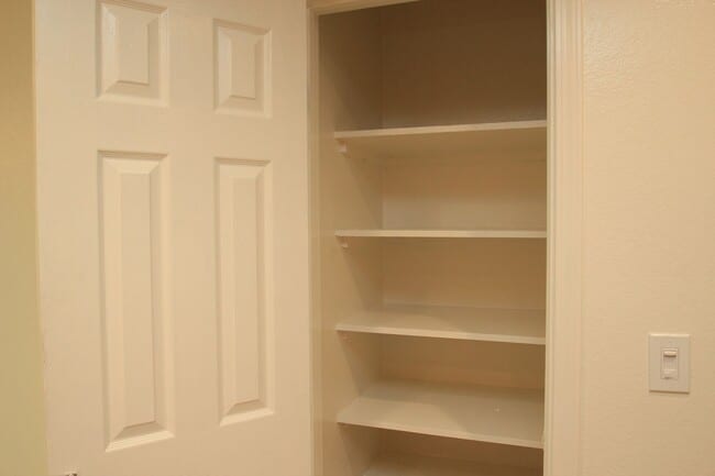 Building Photo - 6356 Swallow St