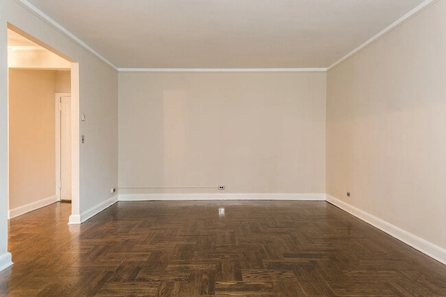 Building Photo - 4 Midland Gardens