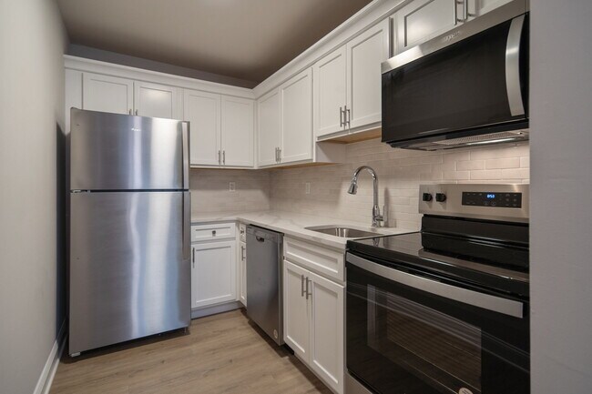 Building Photo - Burdeck Apartments