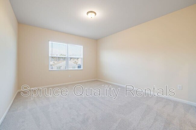 Building Photo - 3501 Sugarplum Rd