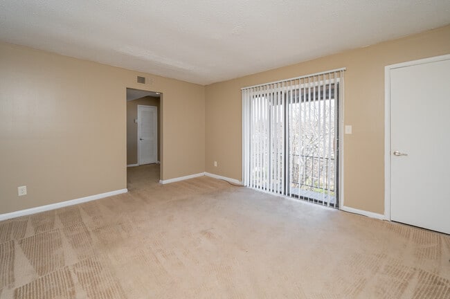 Living Room - Park Hill Apartments
