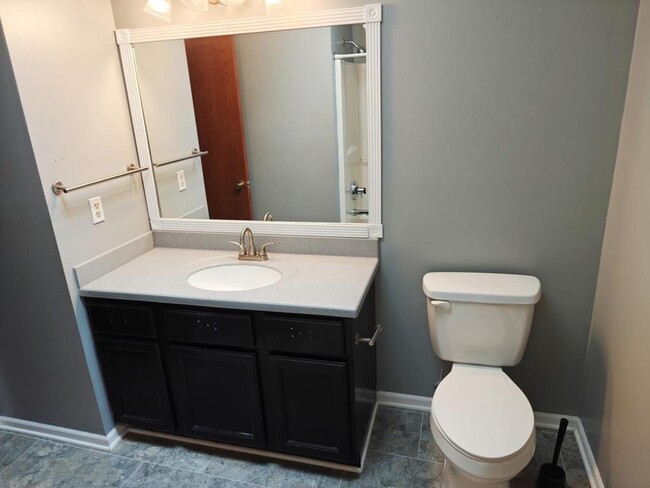 Building Photo - 43782 Nowland Dr