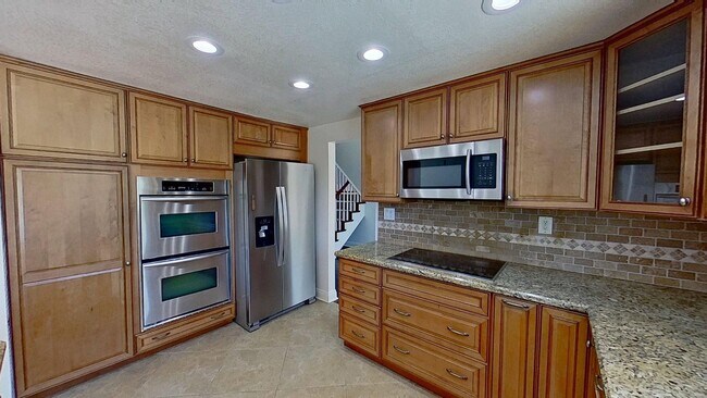 Building Photo - 24671 Paige Cir