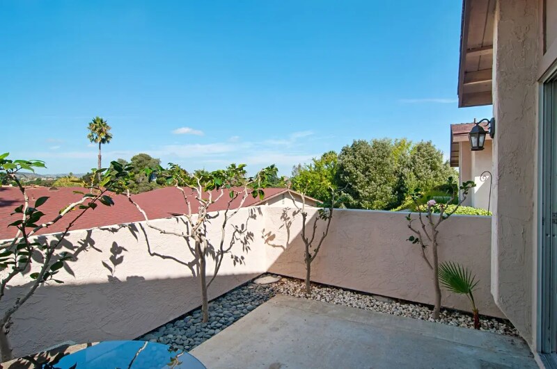 Building Photo - 12583 Caminito De La Gallarda