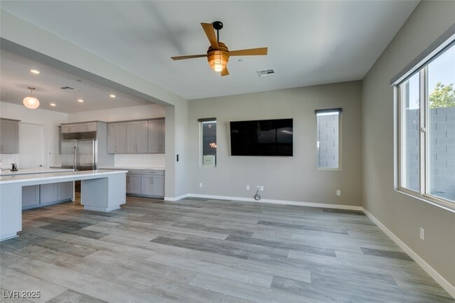 Building Photo - 2162 Sunset Valley St