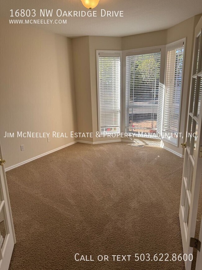 Building Photo - 16803 NW Oakridge Dr