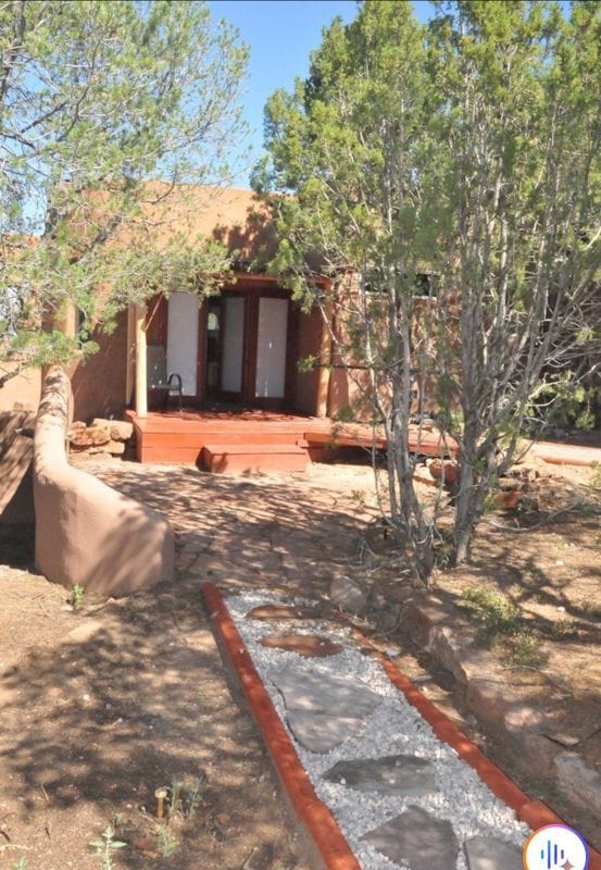 Building Photo - 388 Calle Loma Norte