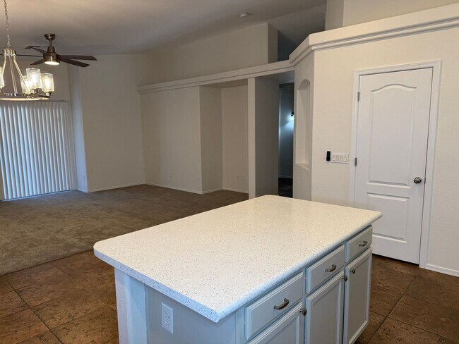 Building Photo - 3922 N Creosote Ct