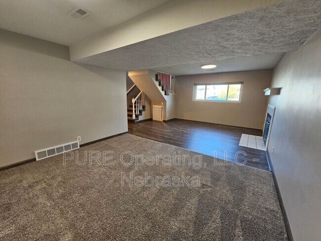 Building Photo - 8303 Vernon Ave