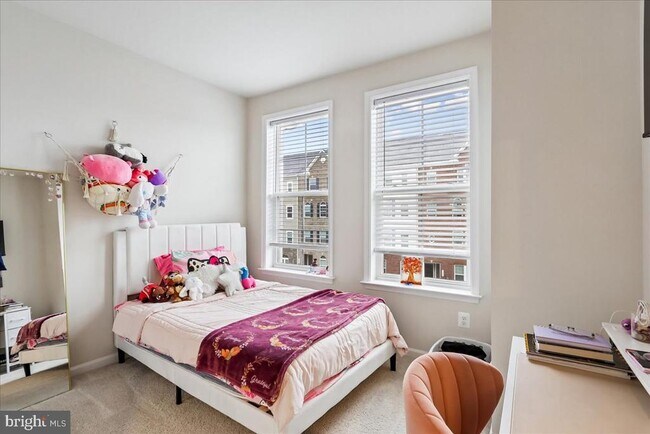 Building Photo - 10800 Blanton Wy