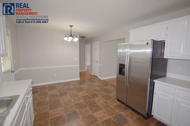 Building Photo - Great 3 bedroom home in Murfreesboro! Atta...