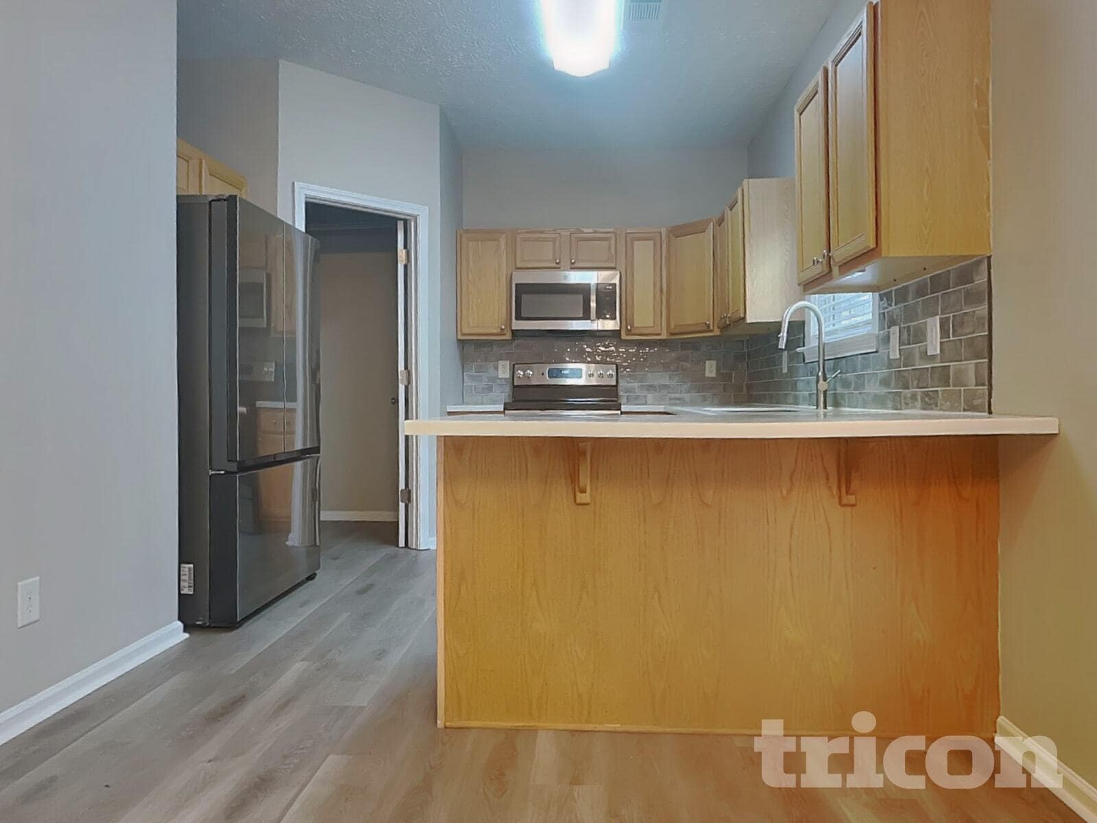 Building Photo - 37 Roxbury Ln