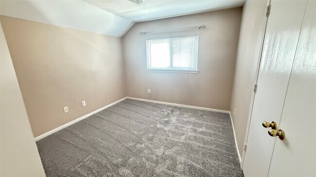 Building Photo - 1602 Stoney Park Dr